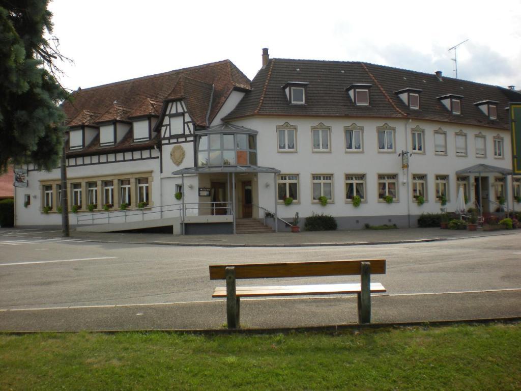 Hotel Restaurant A L'Etoile Merkwiller-Pechelbronn Εξωτερικό φωτογραφία